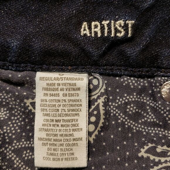 AmericanāEagleĀ croppedāstretchājeansāPre-owned - Picture 3 of 5